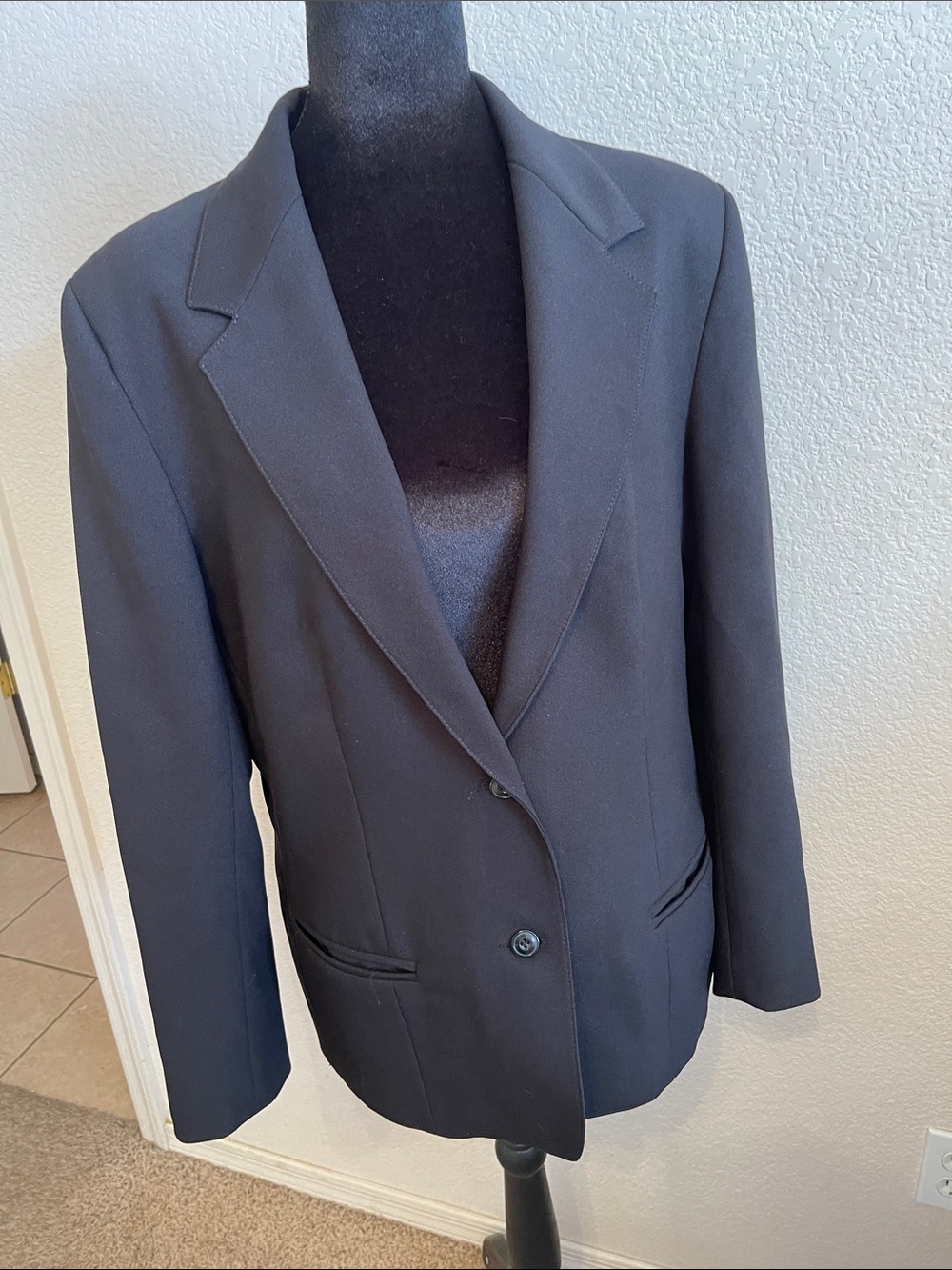 Pykettes Women’s Black Blazer – Size 16